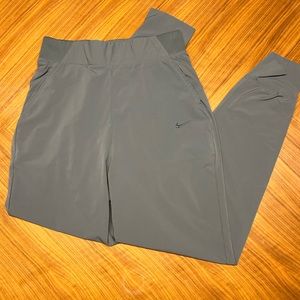 Nike Bliss Luxe Women’s Training Pants